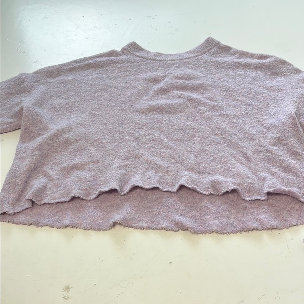 Old Navy XS Cropped Long Sleeve Pastel Purple Raw Hem Sweater